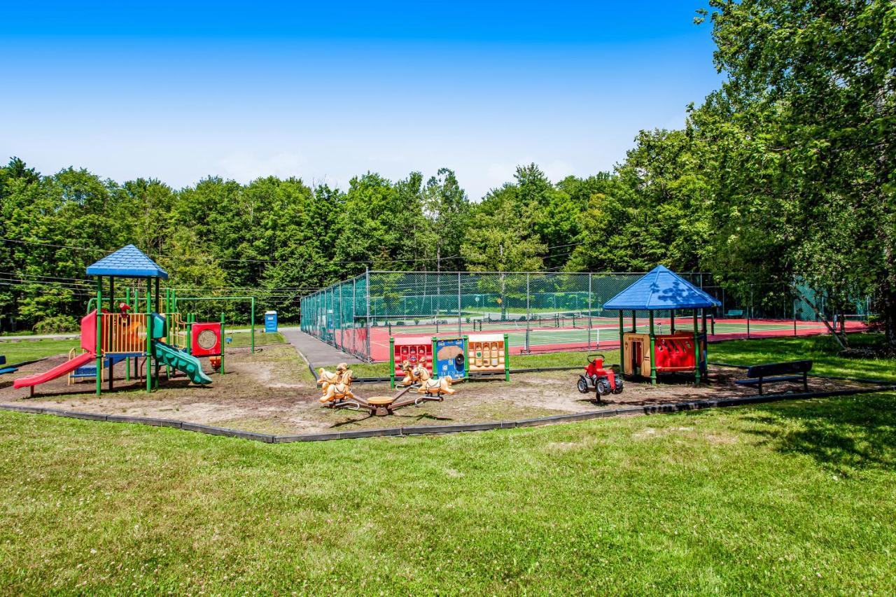 Friendship Lodge Pocono Lake Bagian luar foto