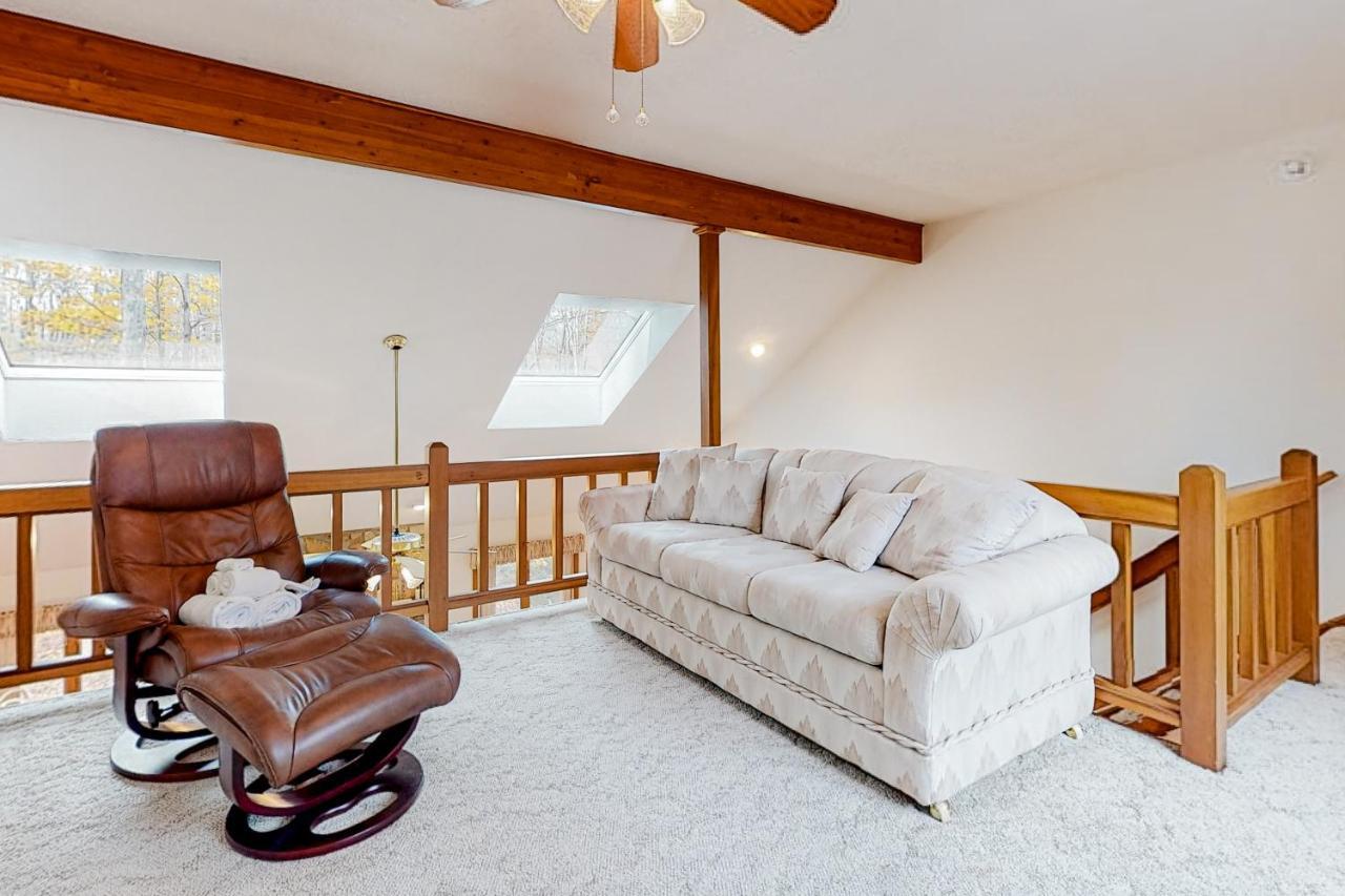 Friendship Lodge Pocono Lake Bagian luar foto