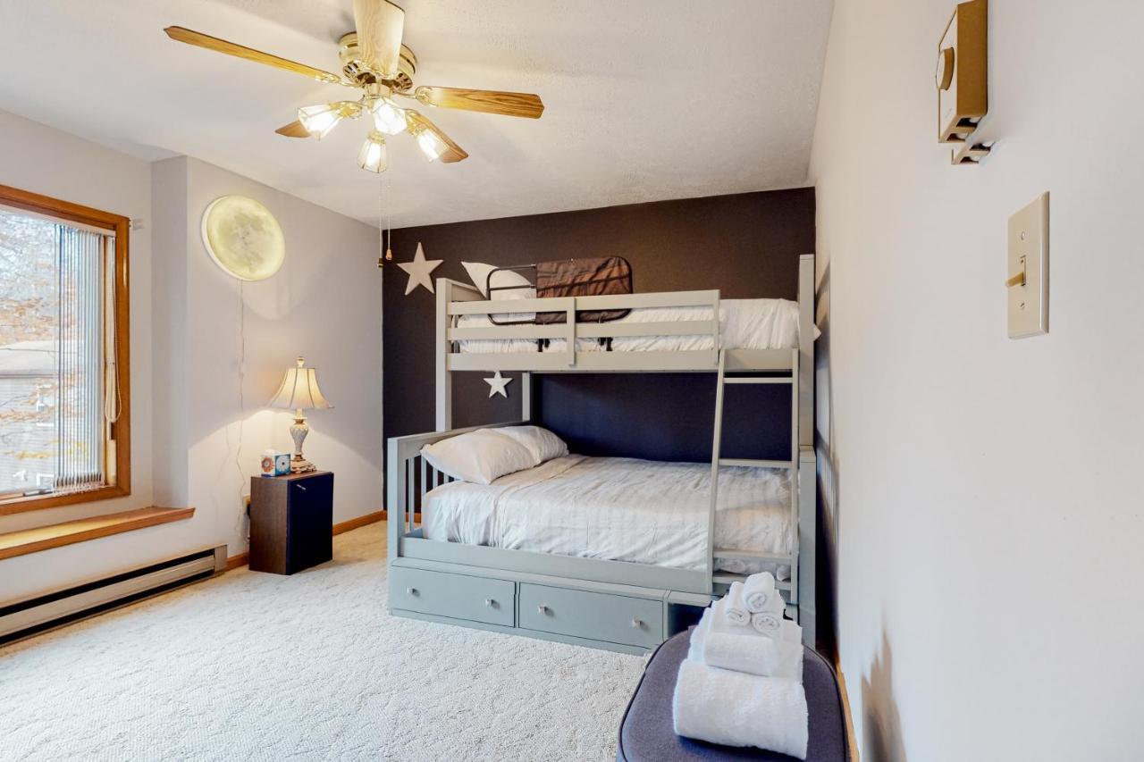 Friendship Lodge Pocono Lake Bagian luar foto