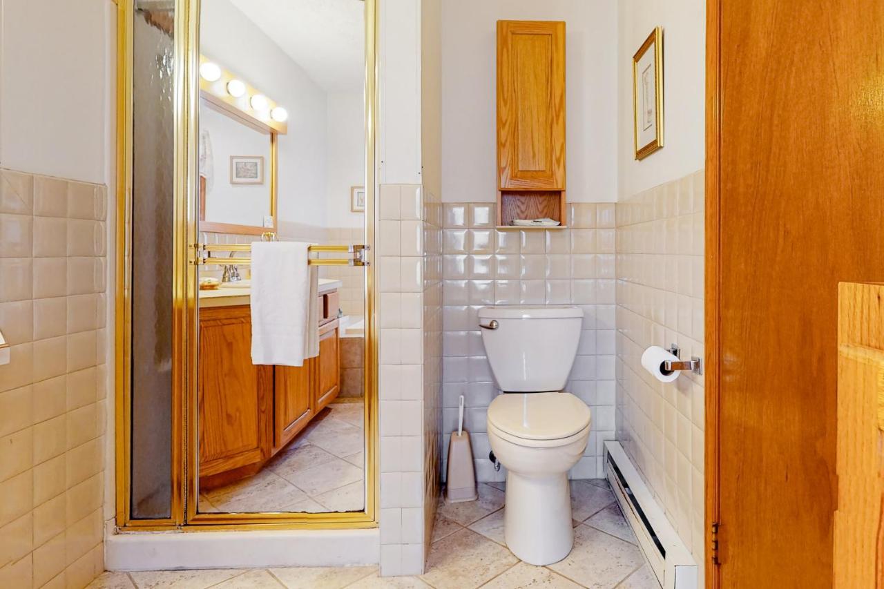 Friendship Lodge Pocono Lake Bagian luar foto