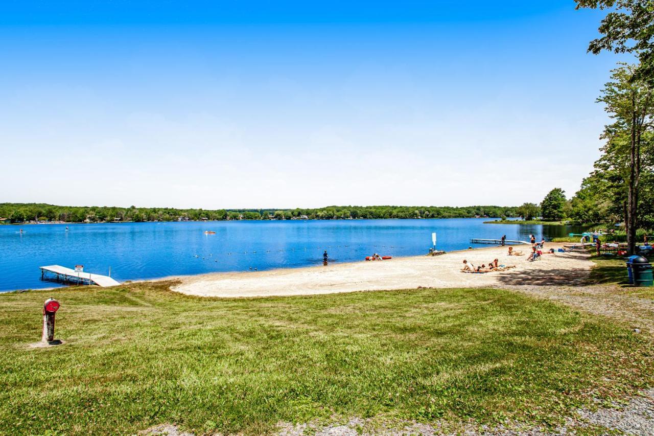 Friendship Lodge Pocono Lake Bagian luar foto